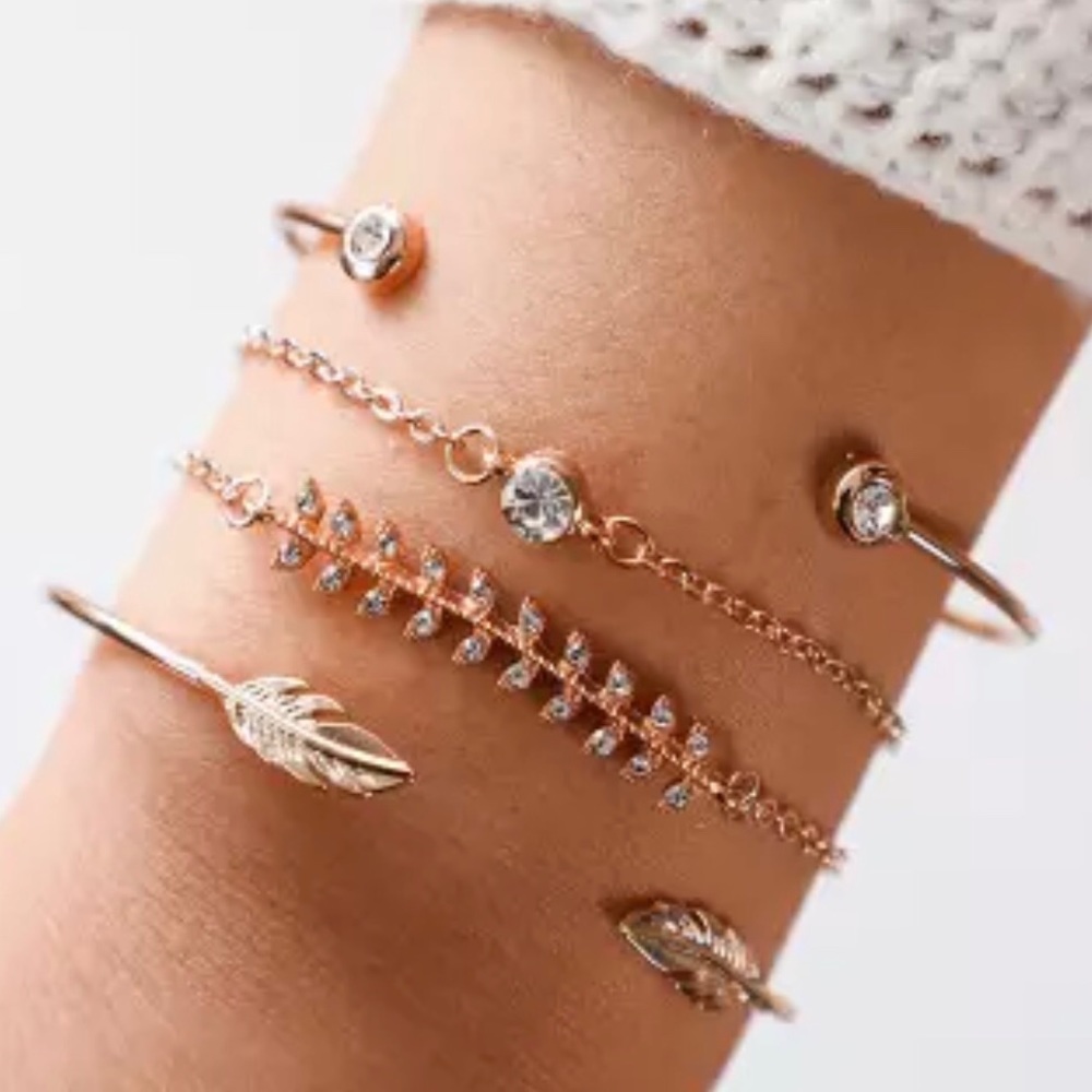 🆕 Dainty Bracelet Stack